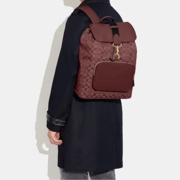 EUC COACH Sullivan Backpack in Signature Chambray WINE color CLEAN - Picture 4 of 14